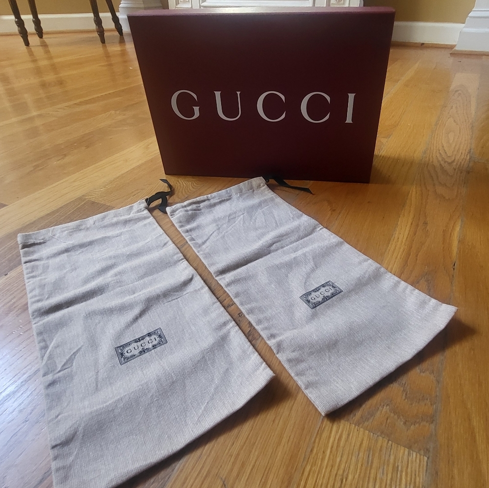 Red Gucci Shoe Box & 2 Dusters